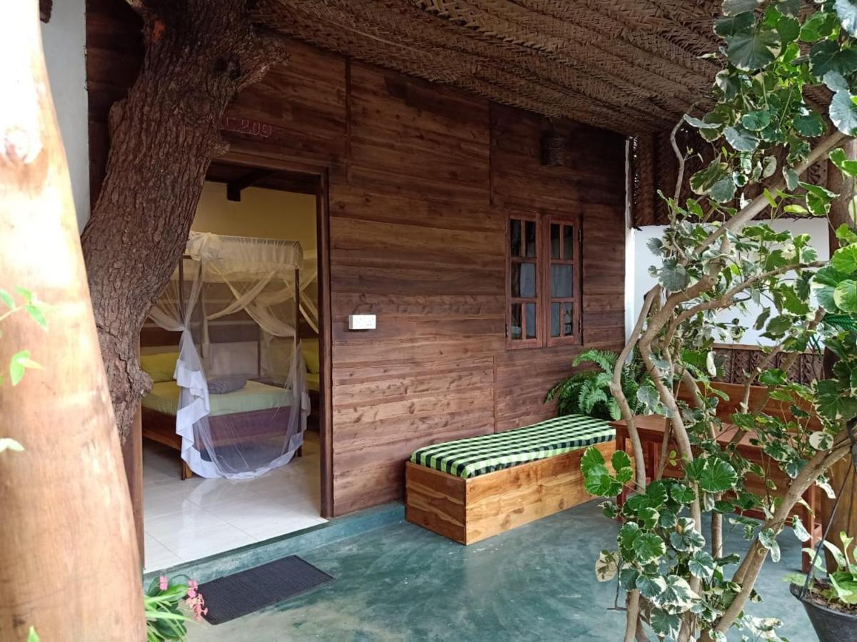 Garden Cottage Arugambay Arugam Bay Exterior photo